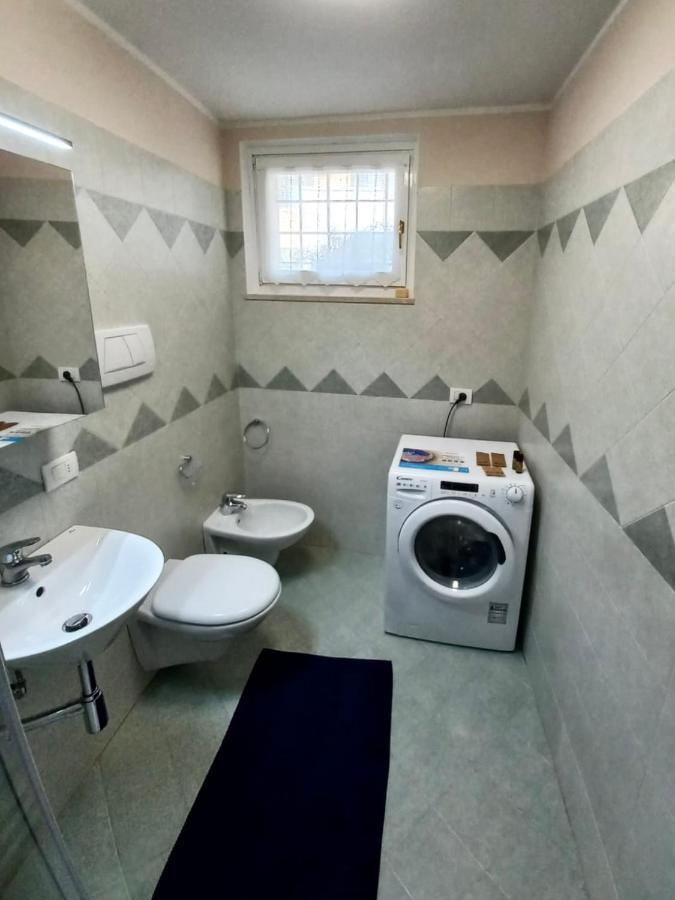 Vicolo 11 Apartment Calmasino ภายนอก รูปภาพ